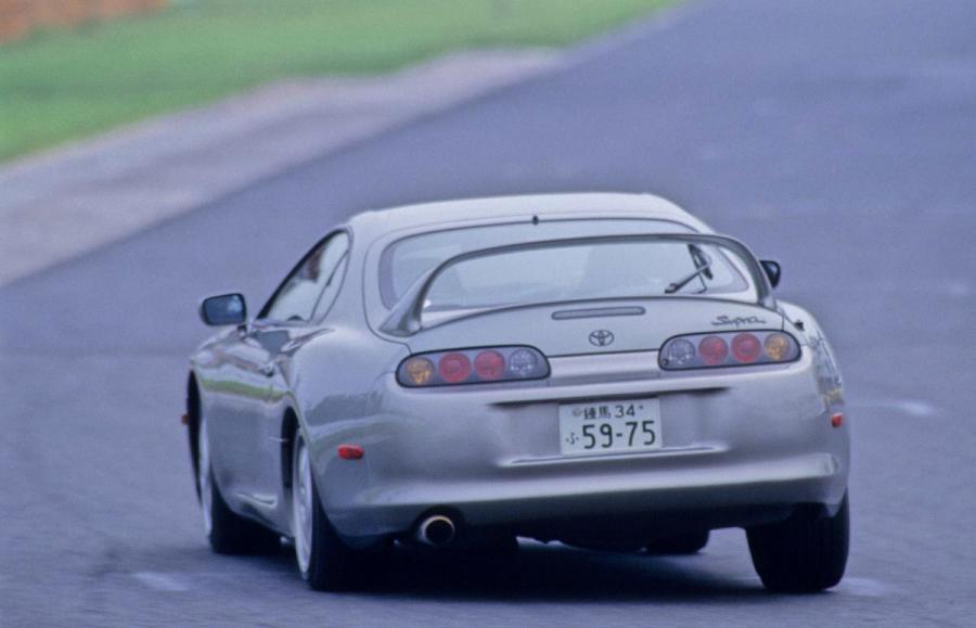 Toyota Supra RZ 1996 года  (фото 6 из 29)